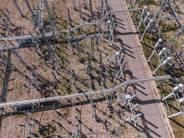A detailed map illustrating cross-border energy pipelines and transmission lines between the US and Mexico, emphasizing existing infrastructure resilience and potential for future expansion.